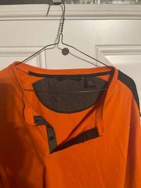 Sean John Men's 3XL Orange and Black Long Sleeve Henley Shirt